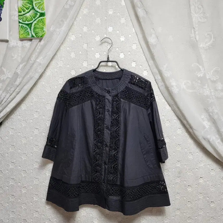 [SOLD OUT] 블랙 펀칭자수 셔츠 여성55~66