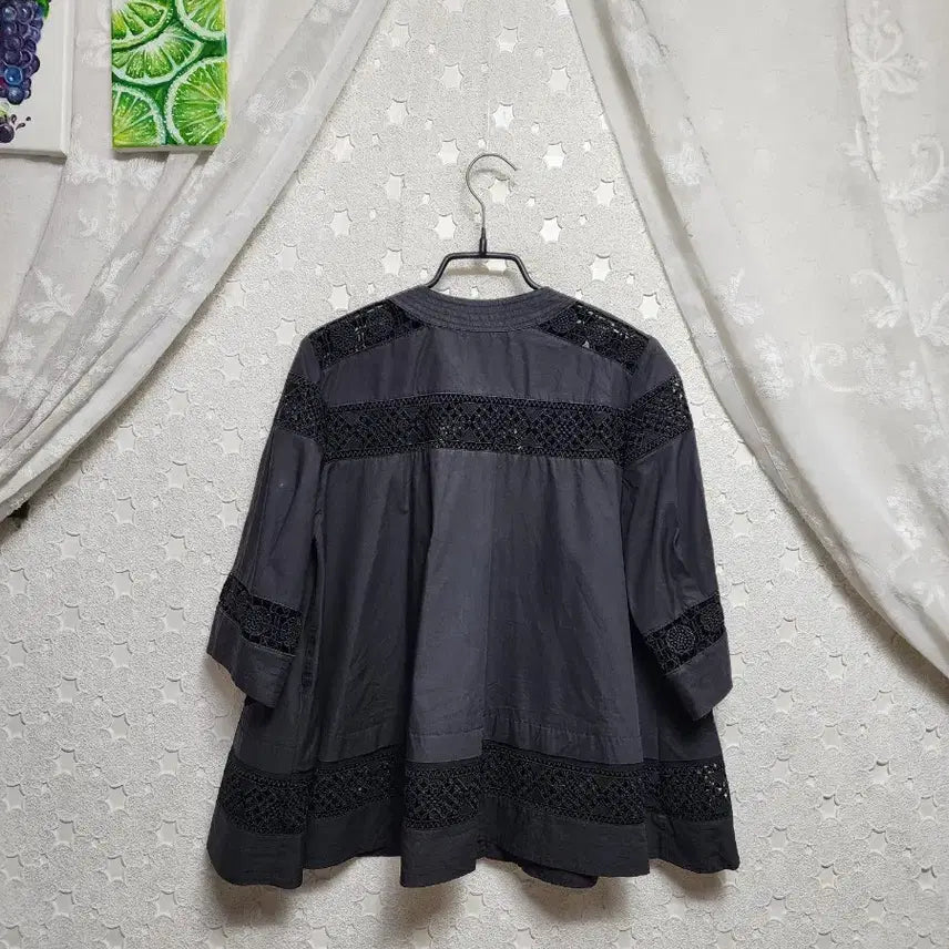 [SOLD OUT] 블랙 펀칭자수 셔츠 여성55~66
