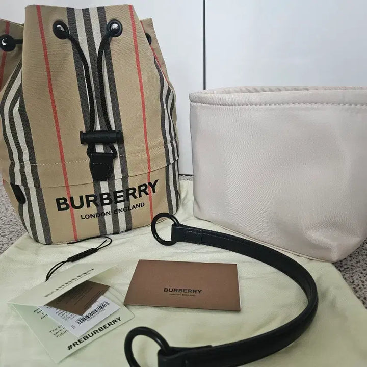 [SOLD OUT] 버버리 포이베 이너백, 핸들포함
