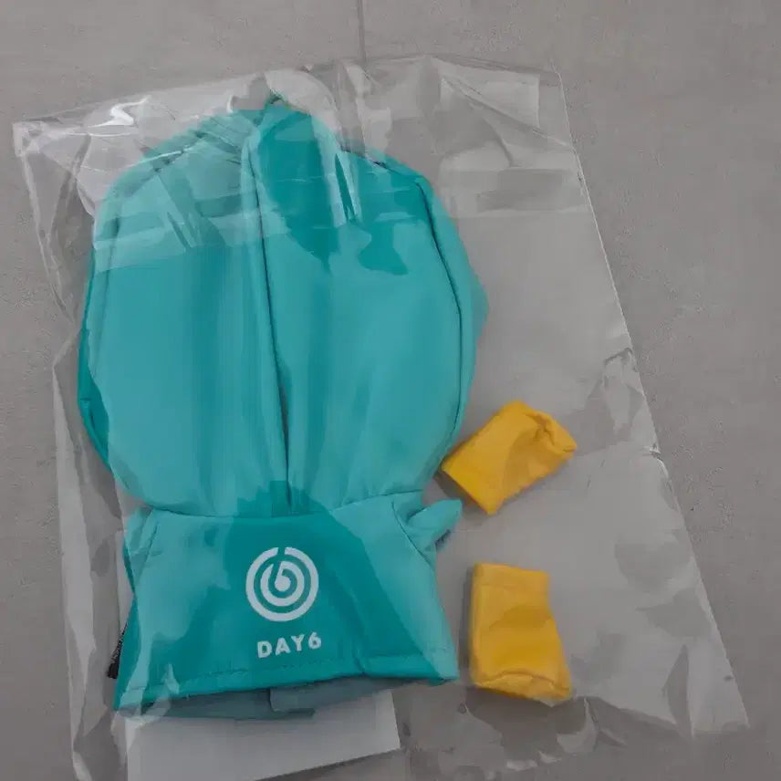 [BUNJANG] Denimals Plush Raincoat Set (Blue) / 데니멀즈 플러시 레인코트 Ver. 인형옷