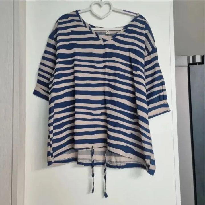 [SOLD OUT] 스트라이프 브이넥 티셔츠