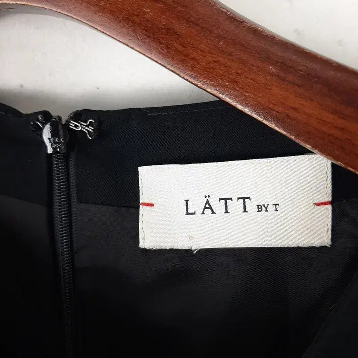 [BUNJANG] LATT BY T 한섬 프릴 원피스 44 / LATT BY T 한섬 프릴 원피스 44