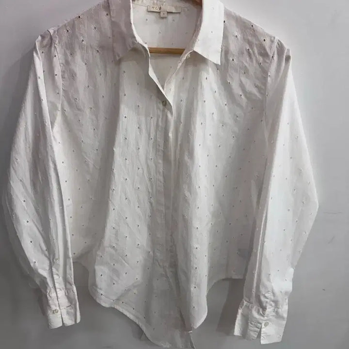 [BUNJANG] Maje White Punching Shirt / maje 마쥬 화이트 펀칭 셔츠