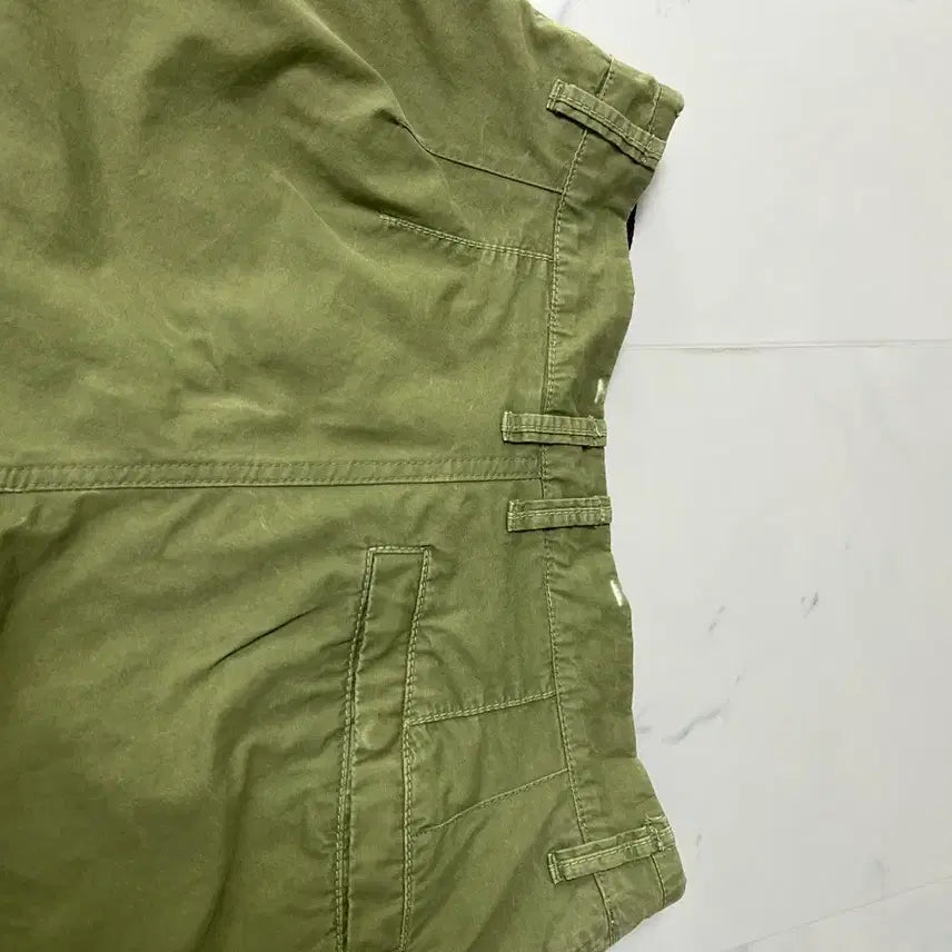 [SOLD OUT] [새상품급,32사이즈(허리수선)] 스톤아일랜드 쇼츠 카키 팝니다