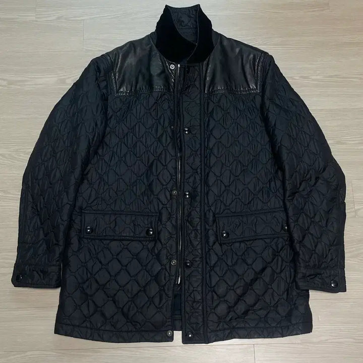 [SOLD OUT] [100-105] 버버리 양가죽 퀼팅자켓