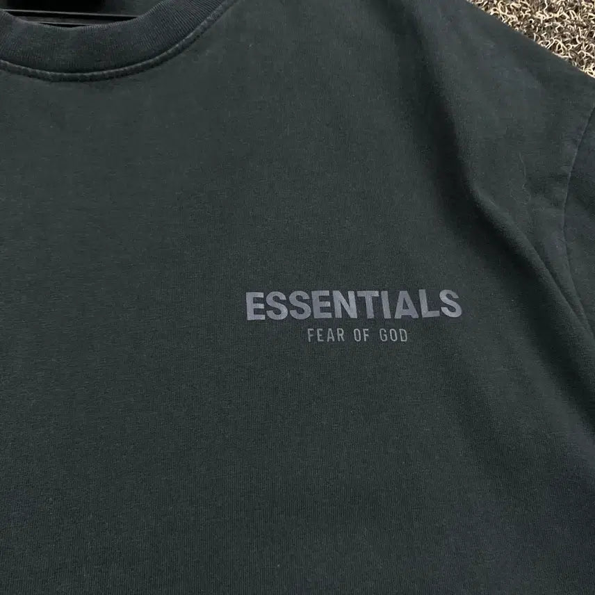 [SOLD OUT] 에센셜 피어오브갓 블랙 반팔 티셔츠
