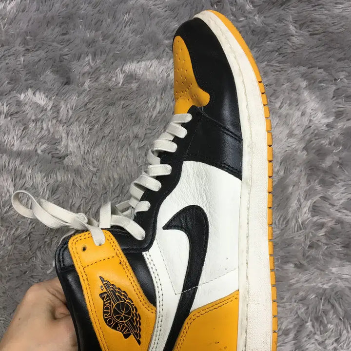 [SOLD OUT] 조던1 레트로 하이 OG 택시 275