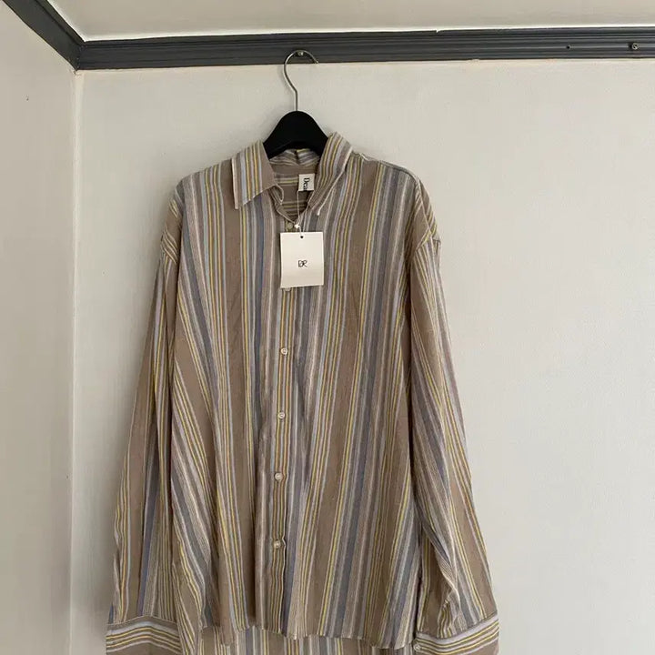 [SOLD OUT] 메이비베이비 디어리스트 텍 새 여름 셔츠 free