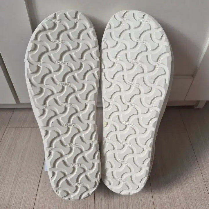 [BUNJANG] Birkenstock Slip-on (245) Sneakers / 버켄스탁 슬립온(245)