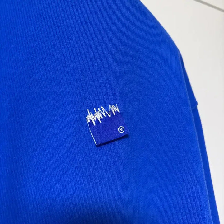 [SOLD OUT] 아더에러 시그니피컨트 맨투맨 M