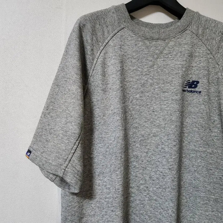 [BUNJANG] New Balance T-shirt / 여 뉴발란스 티셔츠ㅡ ㅡ95