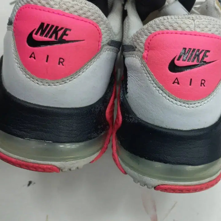 [BUNJANG] Nike Air Max 90 White Pink Sneakers 250mm / 나이키 에어맥스 90 화이트 핑크 250mm