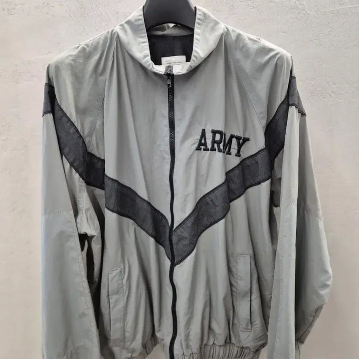[BUNJANG] US Military IPFU Windbreaker Jacket (Large Regular) / 미군 IPFU 바람막이 자켓 라지 레귤러