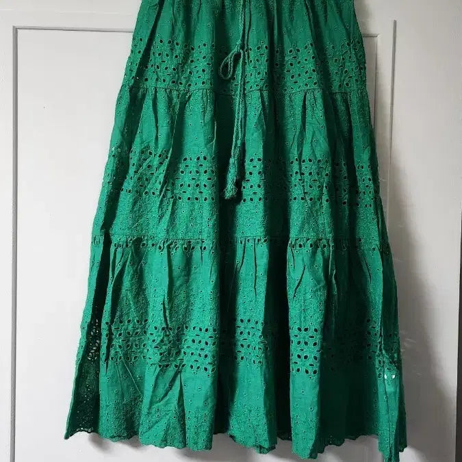 [BUNJANG] Green Eyelet Punching Tiered Long Skirt / 그린 아일렛 펀칭 캉캉 롱 스커트(허리끈 포함)새상품