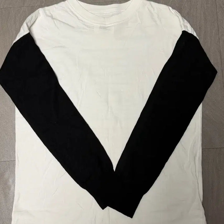 [BUNJANG] Maison Margiela Long Sleeve Knit Top / 메종 마르지엘라 긴팔
