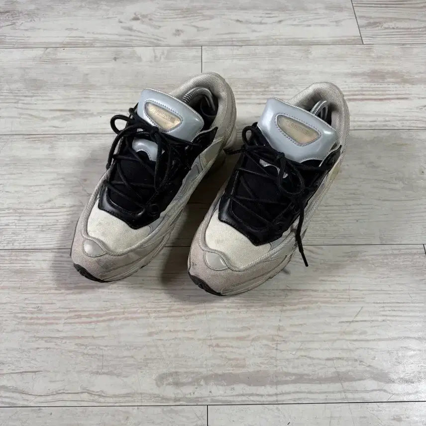 [BUNJANG] Adidas x Raf Simons Ozweego Sneakers / 아디다스 x 라프 시몬스 오즈위고 (270)