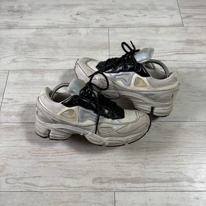 [BUNJANG] Adidas x Raf Simons Ozweego Sneakers / 아디다스 x 라프 시몬스 오즈위고 (270)