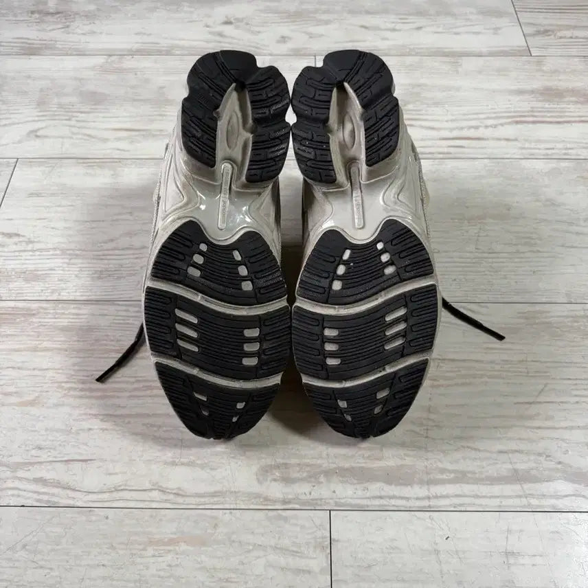 [BUNJANG] Adidas x Raf Simons Ozweego Sneakers / 아디다스 x 라프 시몬스 오즈위고 (270)