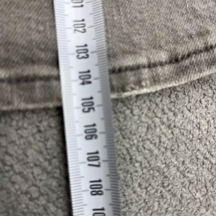 [BUNJANG] 캘빈클라인 CK 그레이 디스워싱 데미지 청바지 / 캘빈클라인 CK 그레이 디스워싱 데미지 청바지