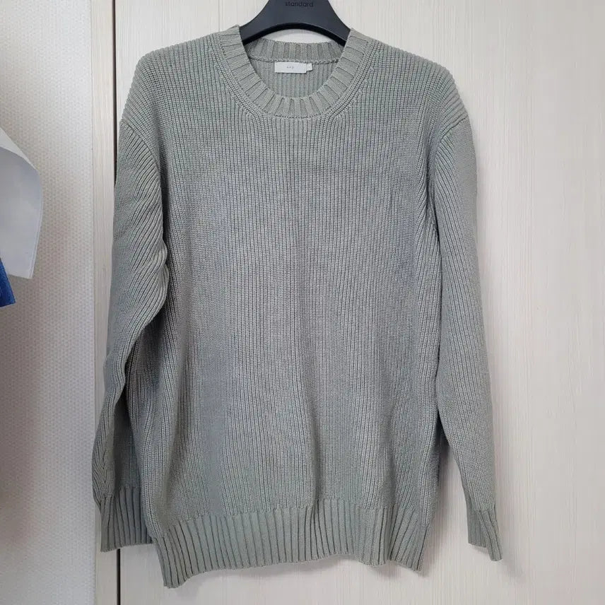 [SOLD OUT] [L] 애습 인텔리 코튼 크루넥 니트