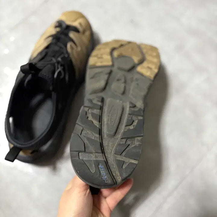 [SOLD OUT] 샌들형 아쿠아 트레킹화 베이지 블랙270