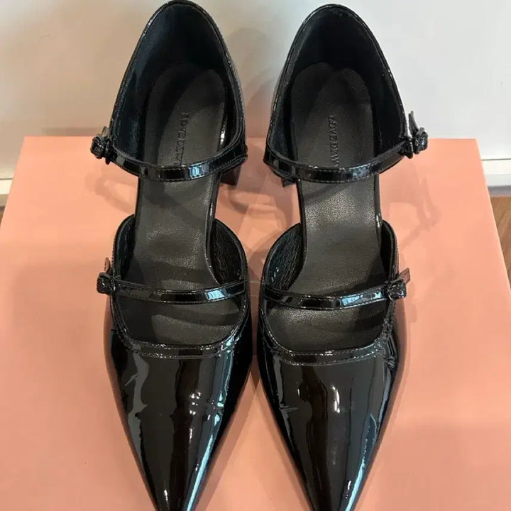 [BUNJANG] Love Dewey Two Strap Mary Jane Shoes (240) / 러브듀이 투스트랩메리제인 (240)