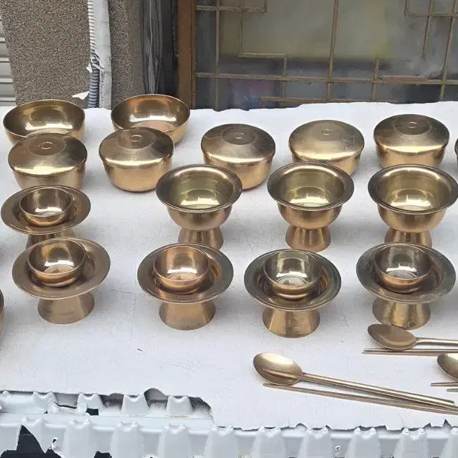 [BUNJANG] Lee Bong-ju Traditional Korean Bronze Ware Set (27 Pieces) / 민속품 유기장 이봉주 유기 총 27종 놋그릇