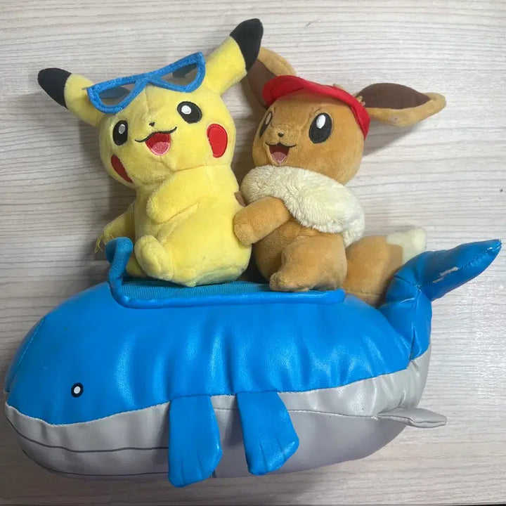 [BUNJANG] Pikachu &amp; Eevee Summer Doll / 시즌즈 피카츄 앤 이브이 썸머 인형