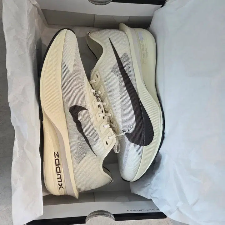 [BUNJANG] Nike Vaporfly 4% Running Shoes / 나이키 베이퍼플라이 4 260