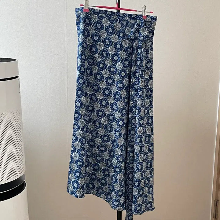 [BUNJANG] Wrap Skirt Blue Pattern New / 랩스커트(새상품)