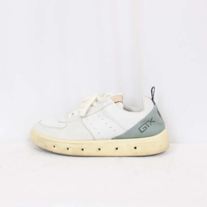 [BUNJANG] ECCO Gore-Tex Walking Sneakers White EUR 39 / US 8 / [정품] 에코 남녀공용 고어텍스 워킹 스니커즈 (250) 상상샵