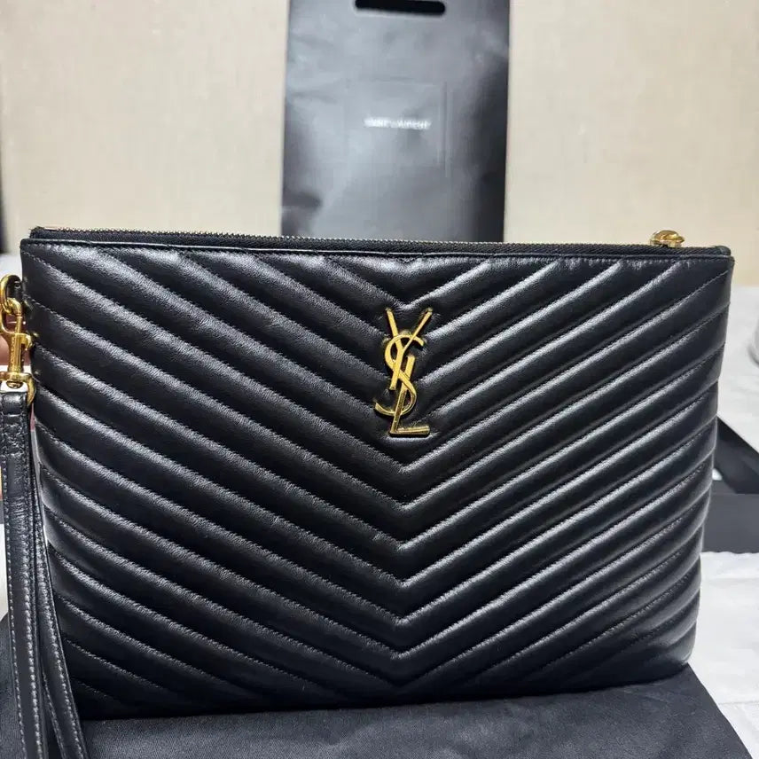 [BUNJANG] Saint Laurent Medium Clutch / [상태최상/정품] 생로랑 미듐 클러치