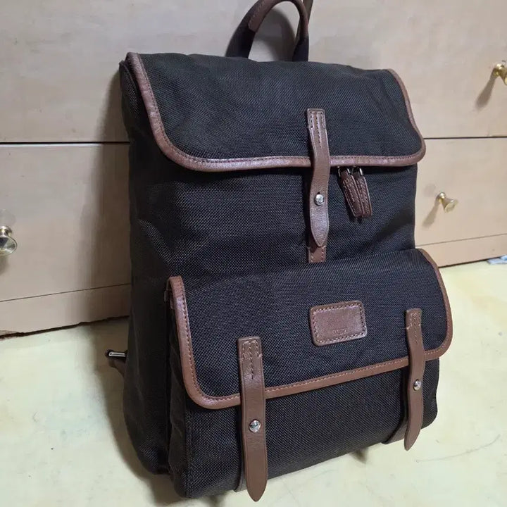 [BUNJANG] Tumi Alpha Bravo Folsom Backpack Dark Brown / 투미 정품 알파브라보 폴섬 백팩 거의새제품