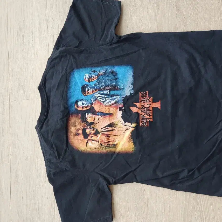 [BUNJANG] Stranger Things Season 4 T-Shirt XL / 기묘한 이야기 시즌4 반팔 티셔츠 XL