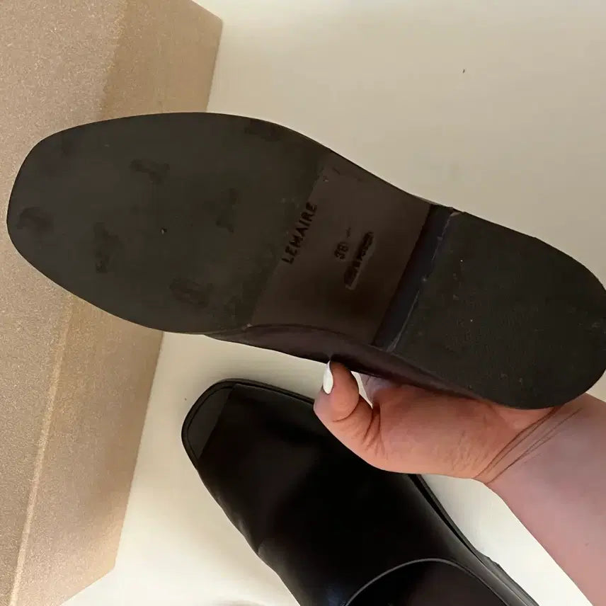 [SOLD OUT] 르메르 로퍼 38사이즈 lemaire