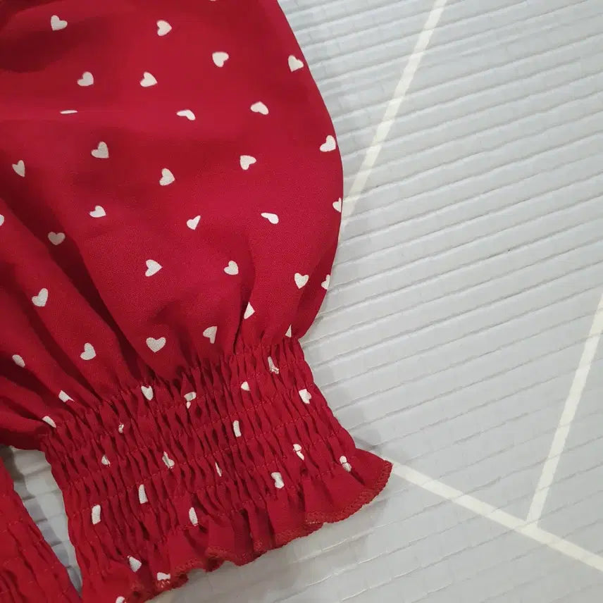 [BUNJANG] Puff Sleeve Off-Shoulder Smocked Blouse / 퍼프소매 오프숄더 스모크 블라우스
