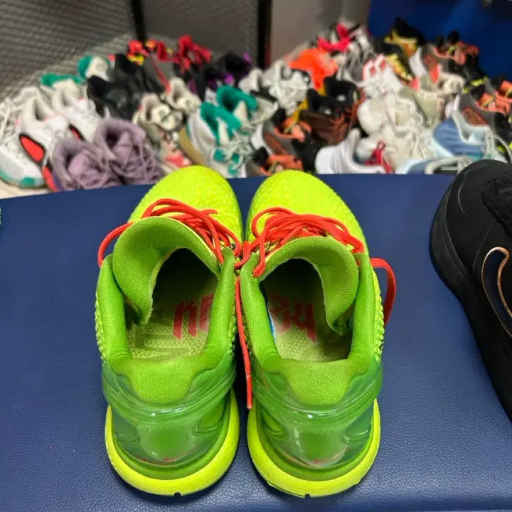 [BUNJANG] Kobe 6 Grinch "Grinch" Sneakers / 코비 6 그린치