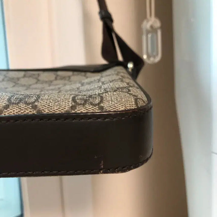 [BUNJANG] Gucci GG Pattern Messenger Bag / 구찌 GG패턴 메신저백