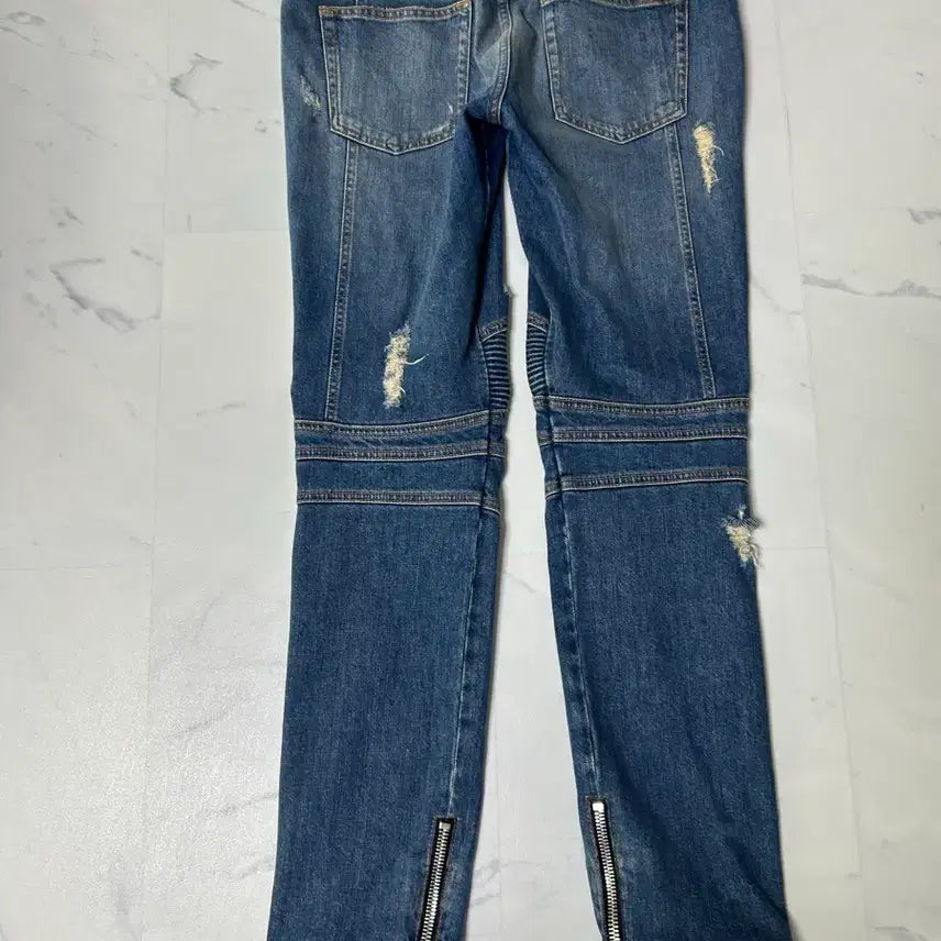 [BUNJANG] Balmain Biker Jeans (Light Blue Denim) / [새상품급,31사이즈] 발망 바이커진(라이트블루데님)팝니다