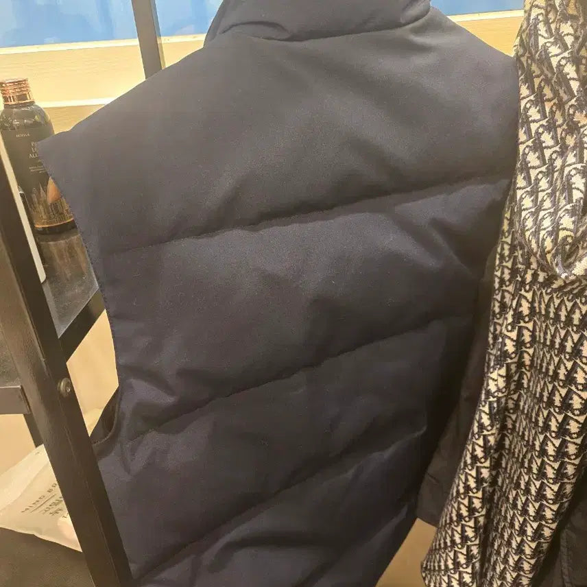 [BUNJANG] Canada Goose Navy Padded Vest / 캐나다구스 네이비 패딩 조끼 다크네이비(삼성정품)