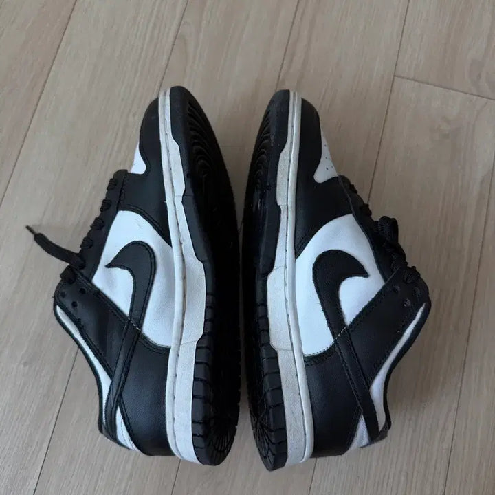 [BUNJANG] Nike Dunk Low Panda 230 Sneakers / 나이키 덩크 로우 범고래 230