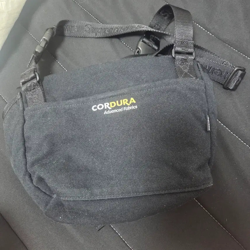 [BUNJANG] Supreme Mini Messenger Bag 25ss / 슈프림 미니 메신저백 25ss