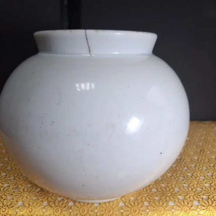 [BUNJANG] Joseon Dynasty Pure White Moon Jar (Height Approx. 17cm) / (골동품)조선 순백자 달항아리(높이약 17cm)