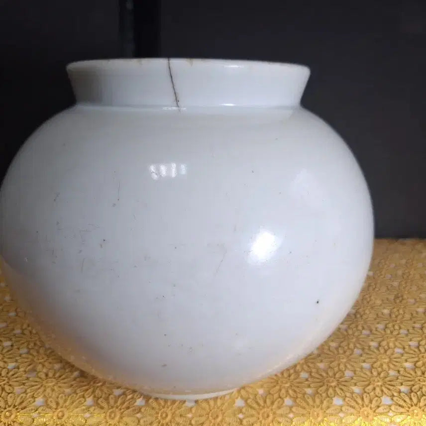 [BUNJANG] Joseon Dynasty Pure White Moon Jar (Height Approx. 17cm) / (골동품)조선 순백자 달항아리(높이약 17cm)
