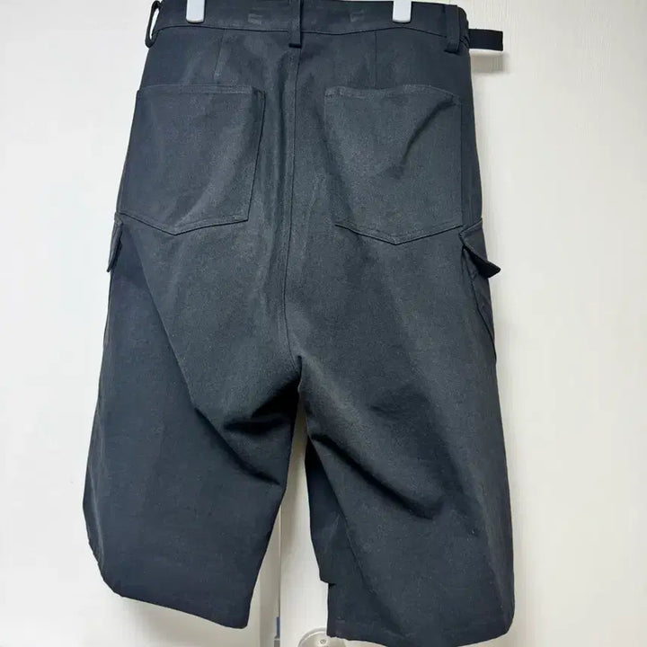 [BUNJANG] NONODE Side Cargo Shorts Black / (2) 논노드 사이드 카고 쇼츠 블랙