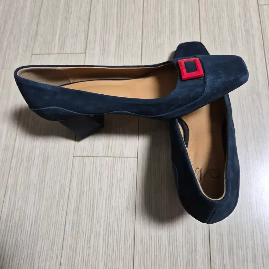 [BUNJANG] Namuhana Suede Low-Heel Shoes Navy / 나무하나 스웨이드 구두  네이비