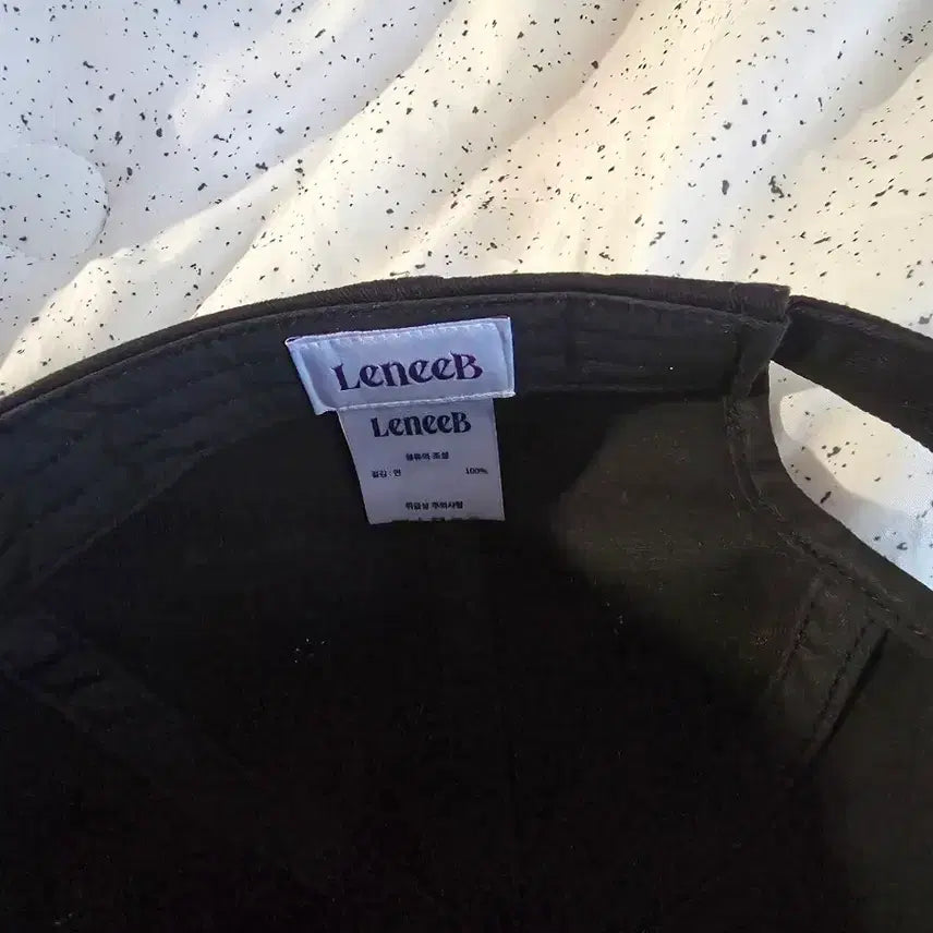 [BUNJANG] LENIBI Ball Cap Hat Black / 레니비 볼캡모자 블랙