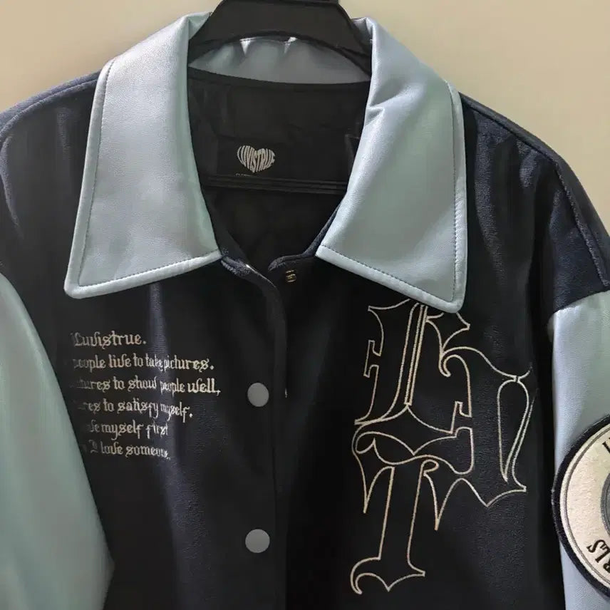 [BUNJANG] Love Is True MZ LVT Varsity Jacket / 1회실착]러브이즈 트루 MZ LVT VARSITY JACKET 바시티자켓