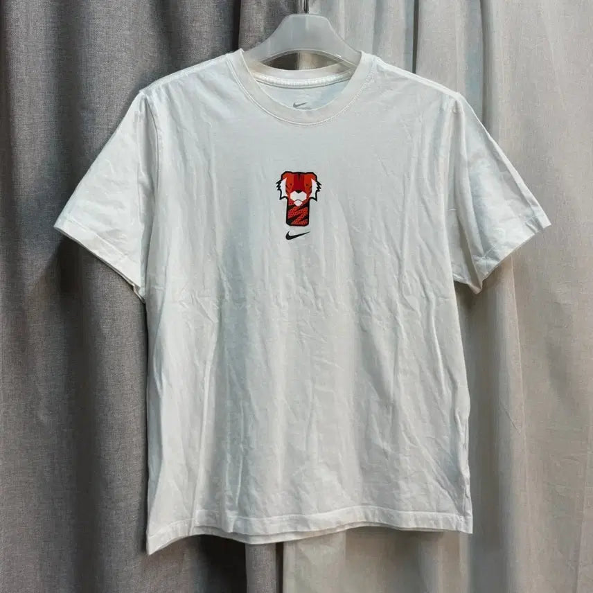 [BUNJANG] Nike Tiger Woods "Frank" Tiger Short Sleeve T-Shirt / [110] 나이키 타이거 우즈 프랭크 호랑이 반팔 티셔츠