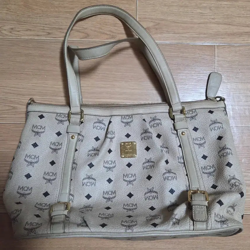 [BUNJANG] MCM Logo Pattern Shoulder Bag / MCM 로고 패턴 숄더백